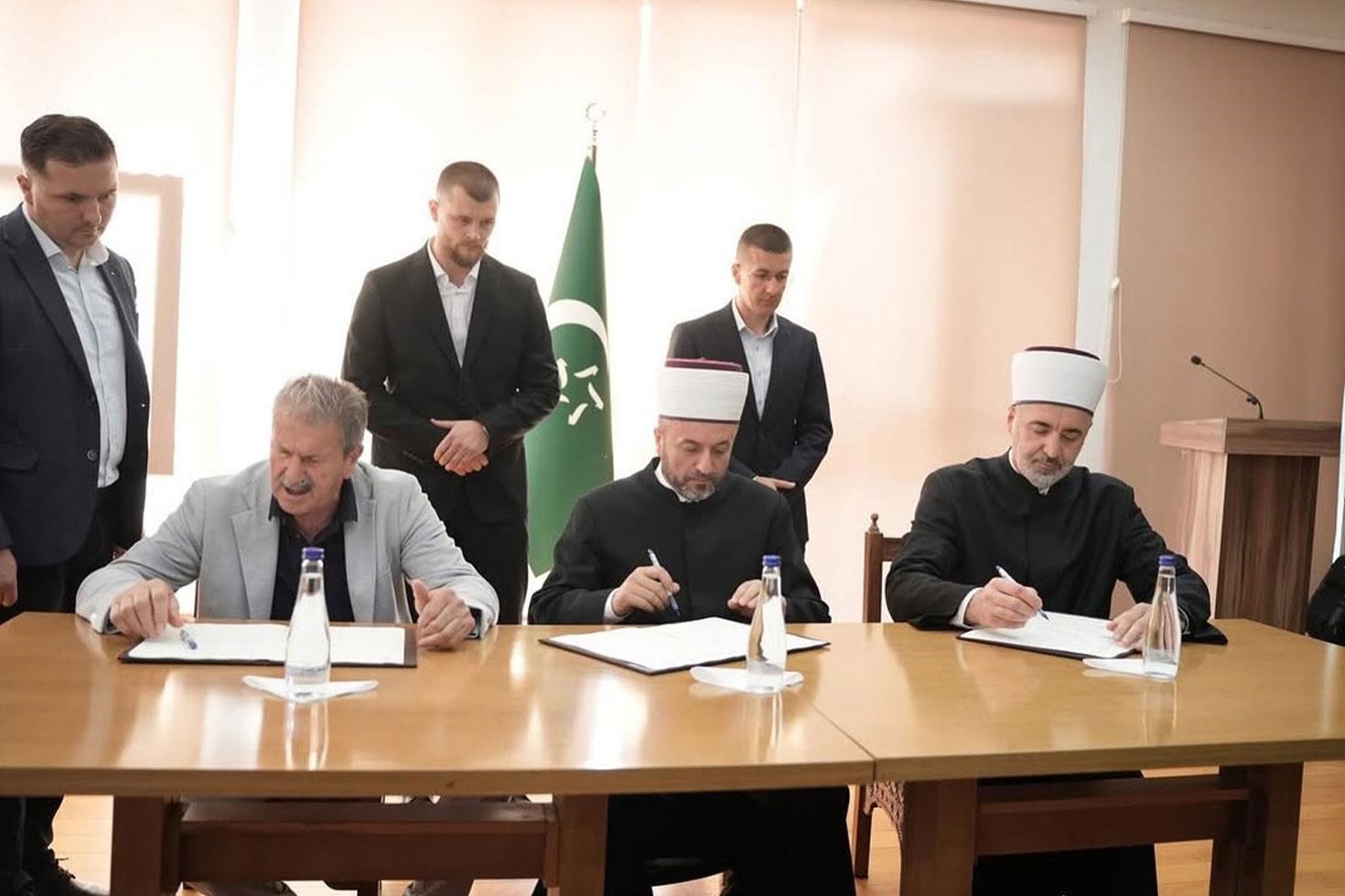 Sırbistan’da 20 yıllık bölünme sona erdi: İslam birlikleri birleşti