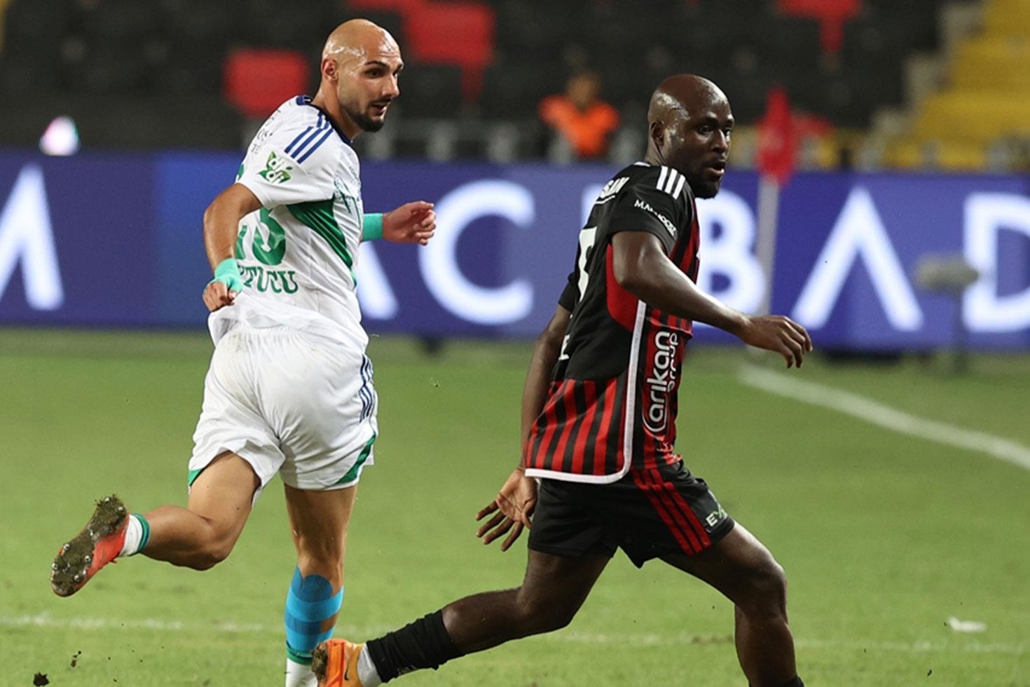 4 şutta 2 gol! Rizespor’dan Gaziantep’te kritik galibiyet