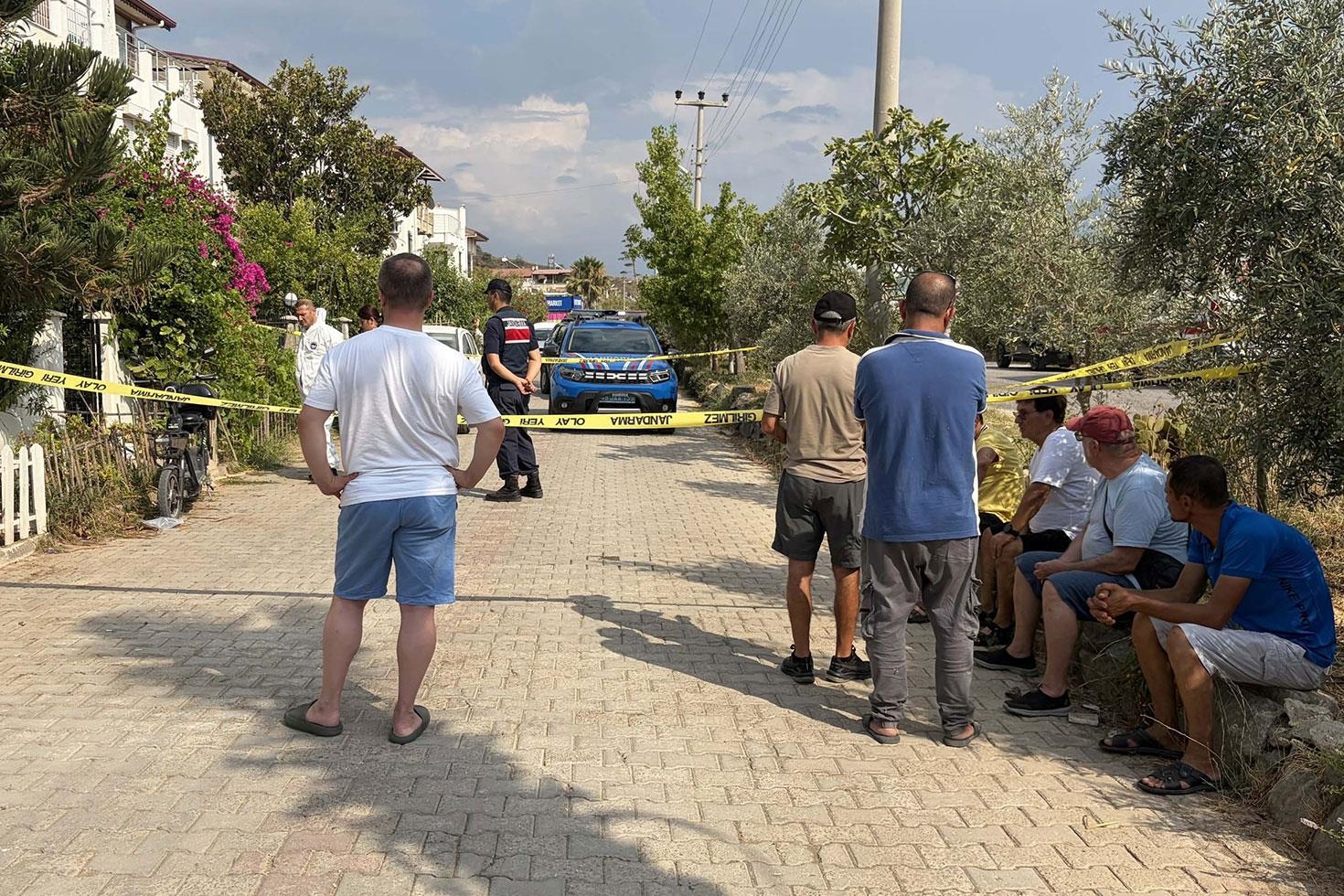 Fethiye’de aile faciası: Annesini öldürüp, intihar etti