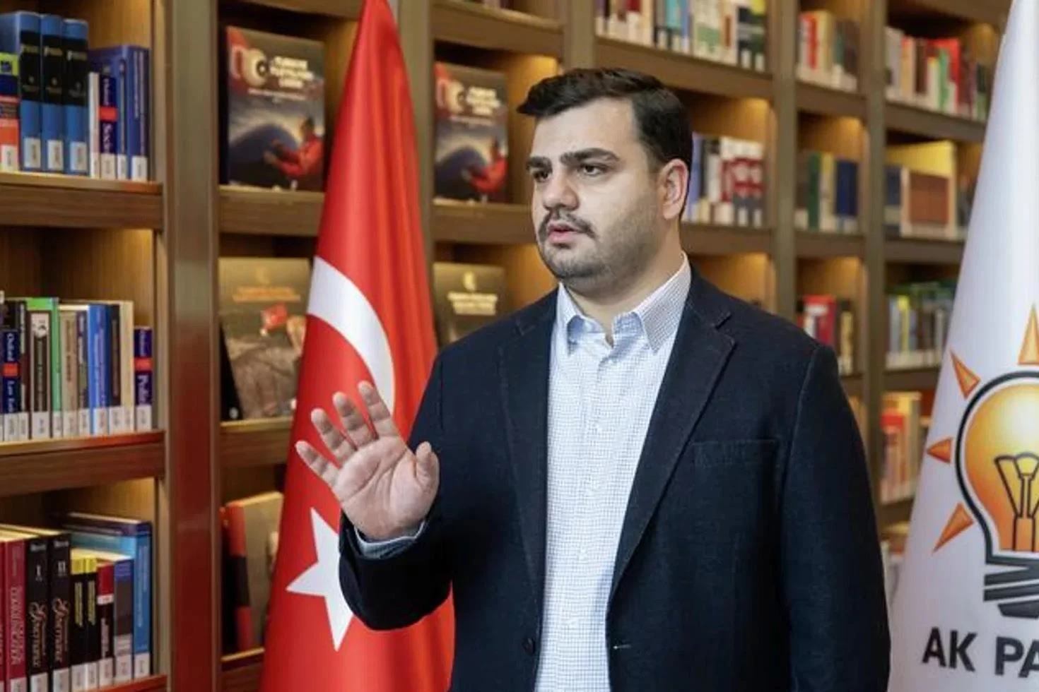 AK Parti’li İnan’dan İzmir Gazeteciler Cemiyeti’ne sert tepki: Sen kimsin?