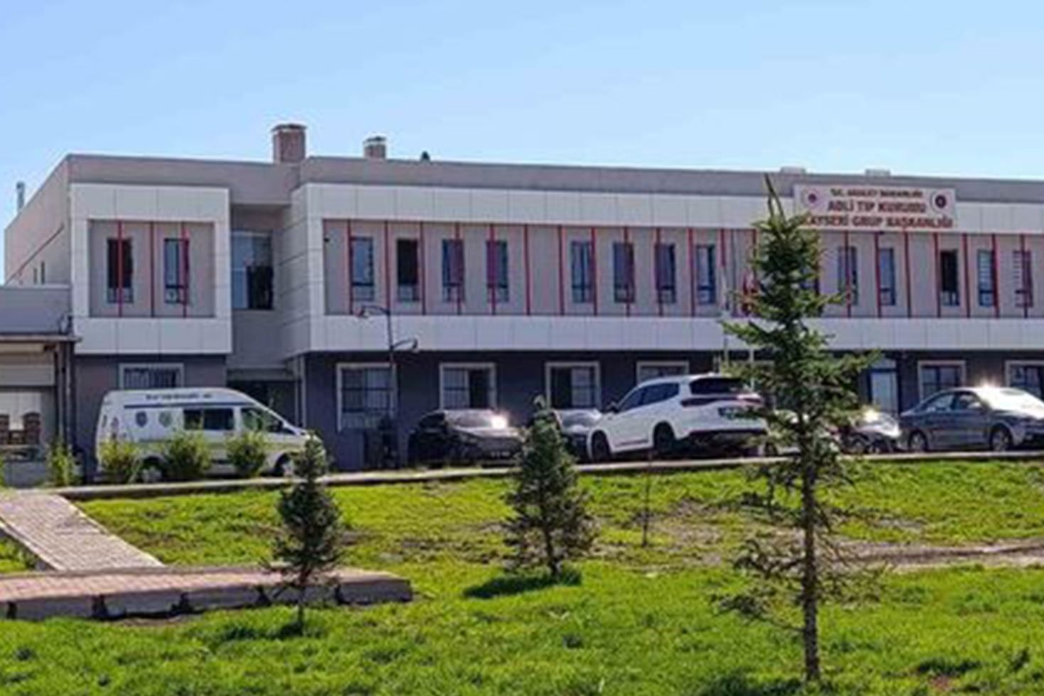 Kayseri’de bıçaklı kavga: 1 kişi hayatını kaybetti