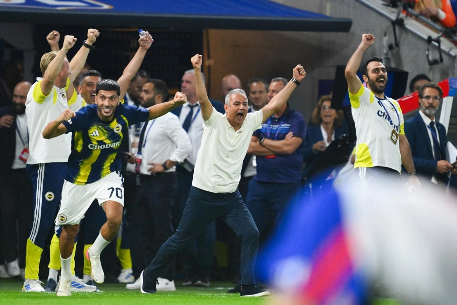 Atilan Mansetler Olay Butun Dunya Fenerbahceyi Konusuyor 20180037 62 Jpg
