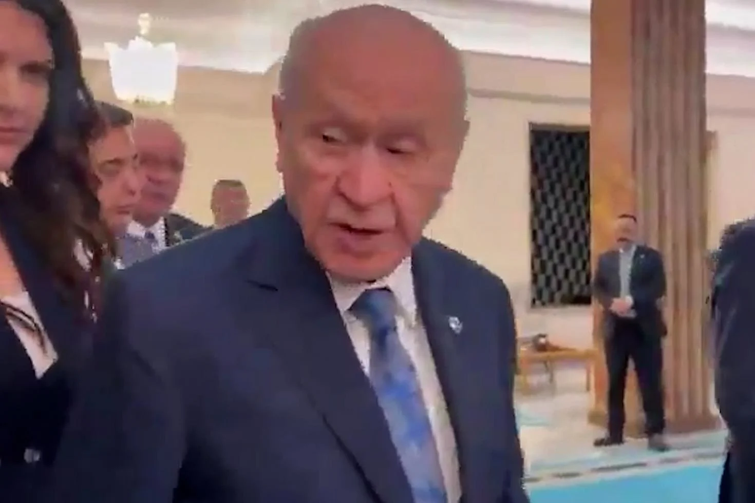Bahceliyi Kizdiran Soru Agzindan Tek Cumle Cikti 20132044 57 Jpg