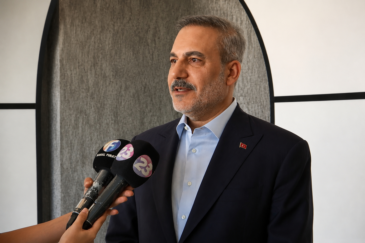 Bakan Fidan’dan YPG’nin feshi kararına ilk yorum: Ziyadesiyle olumlu