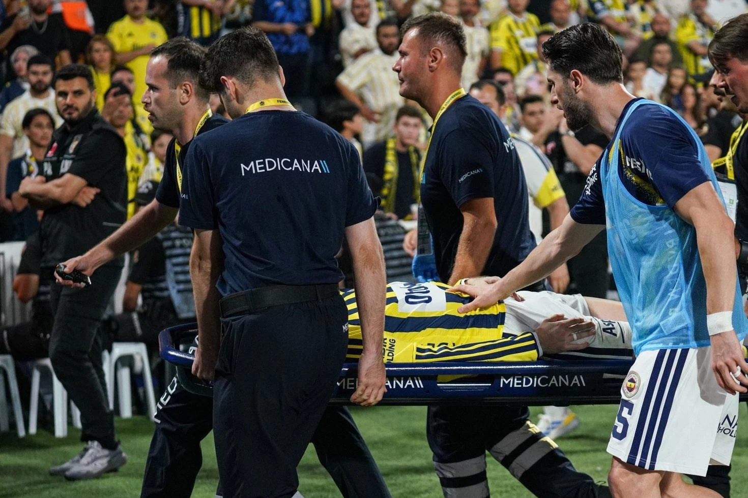 Fenerbahçe Kerem Aktürkoğlu için müjdeli haberi verdi