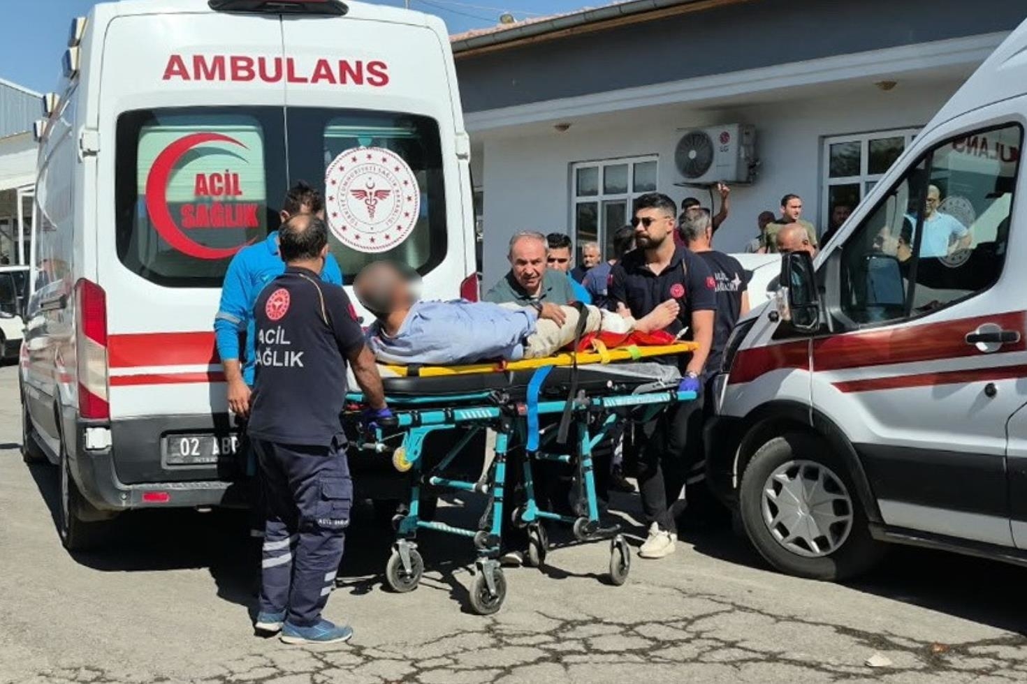 Adıyaman Belediyesi’nde silahlı saldırı: Yaralılar var