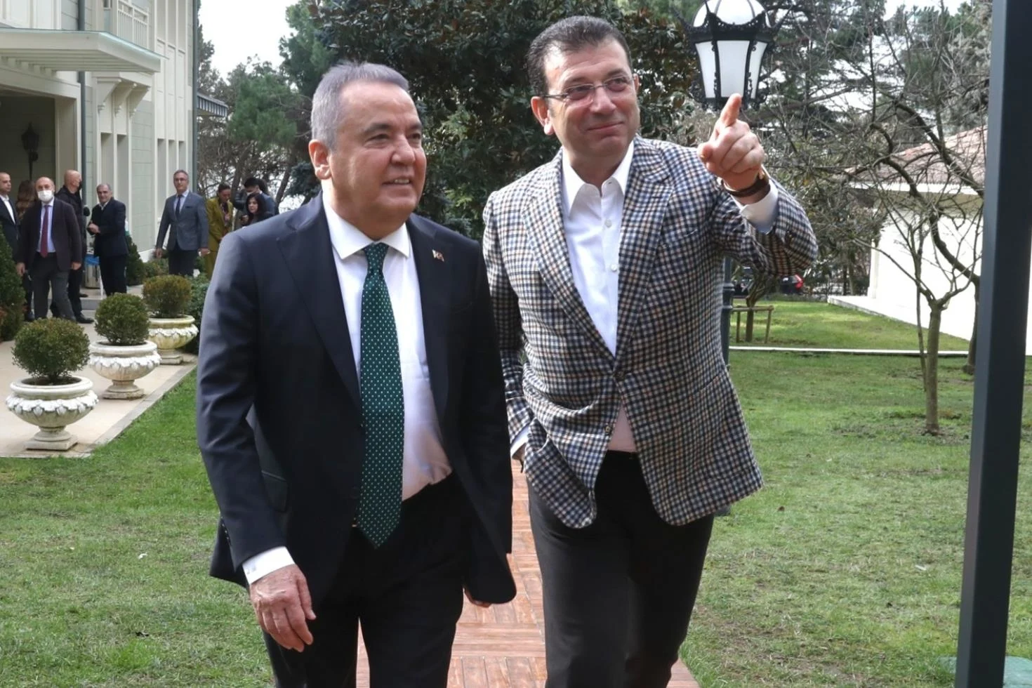 Böcek’in ifadesi İmamoğlu’nu yaktı: “Adaylık borsası” baz kayıtlarında