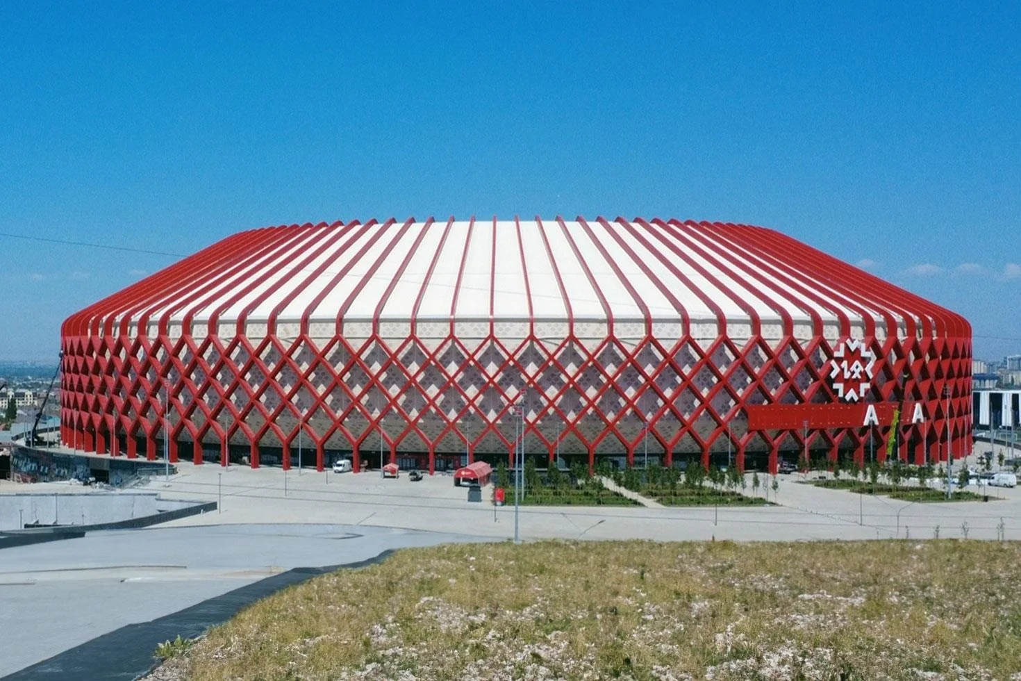51 bin kişilik dev stadyum tamamlandı