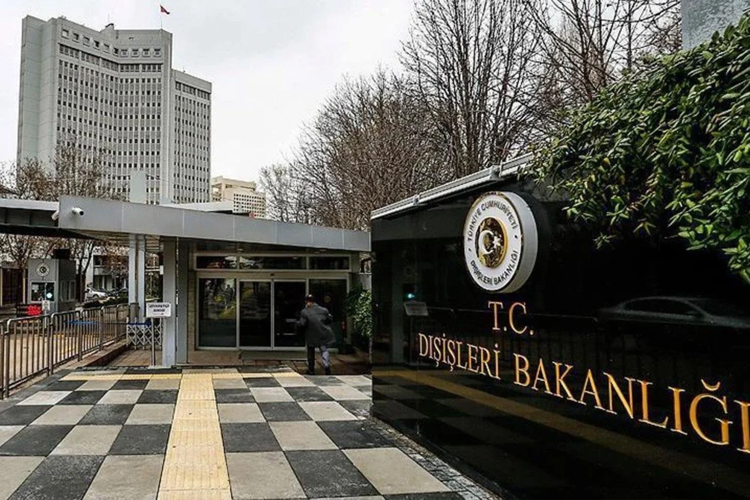 Dışişleri Bakanlığı, Kolombiya’nın “işgal altındaki Golan Tepeleri’nde İsrail egemenliğini tanıyan” kararını kınadı
