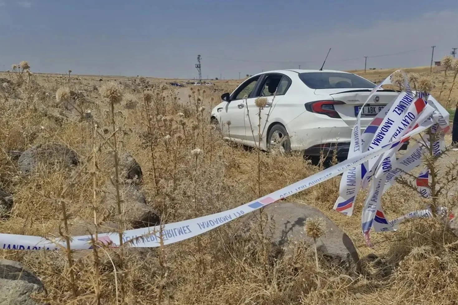 Diyarbakır’da boş arazide kadın cesedi bulundu