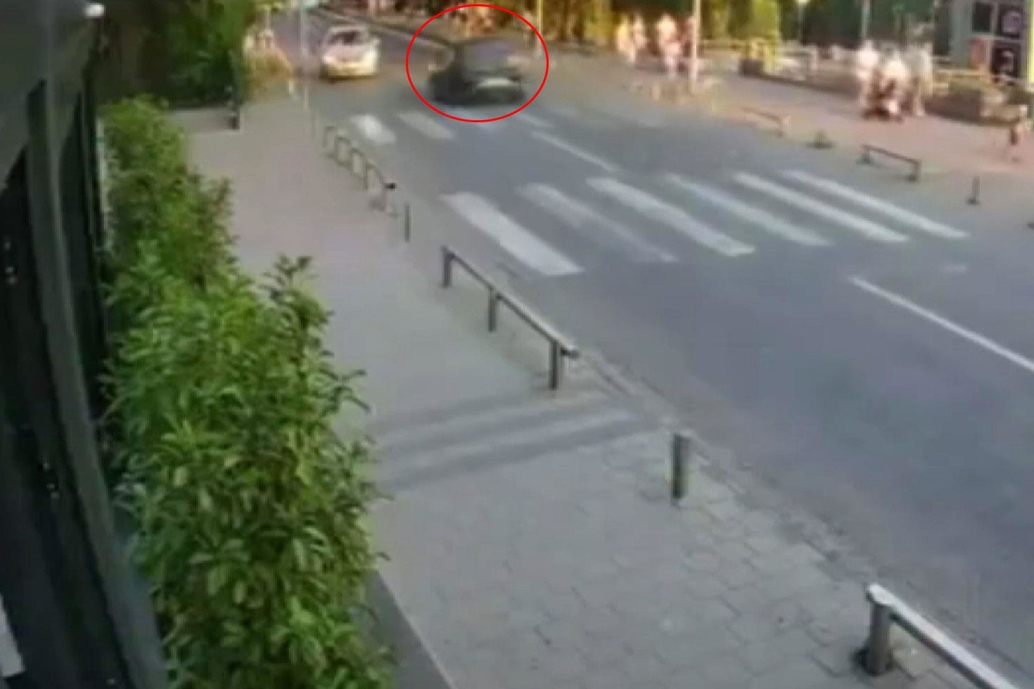 Ehliyetsiz sürücü dehşeti! 5 yaşındaki kız kurtarılamadı