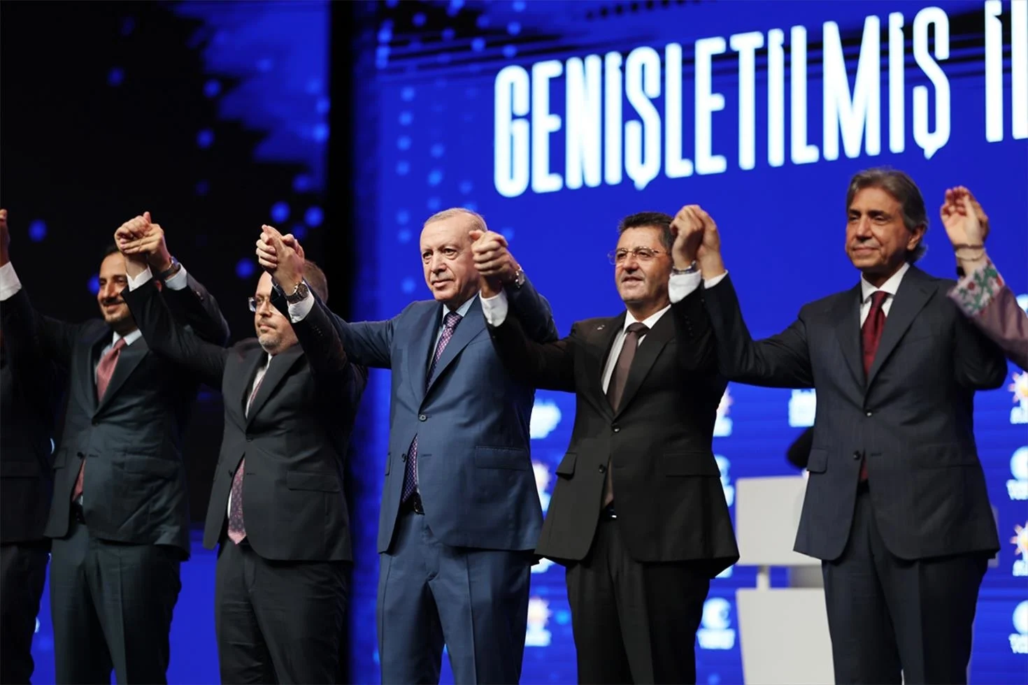 Tarih de ortaya çıktı, Ümit Dikbayır AK Parti’ye geçiyor