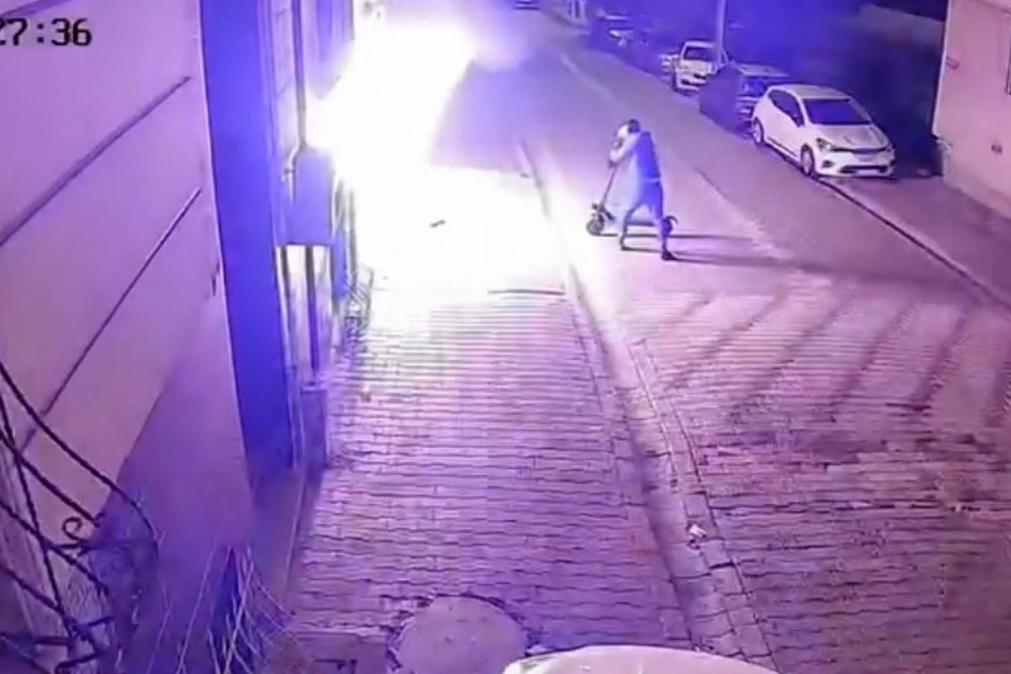 Eski sevgili dehşeti yaşattı: Benzin döküp evi yaktı, baba yanmaktan zor kurtuldu