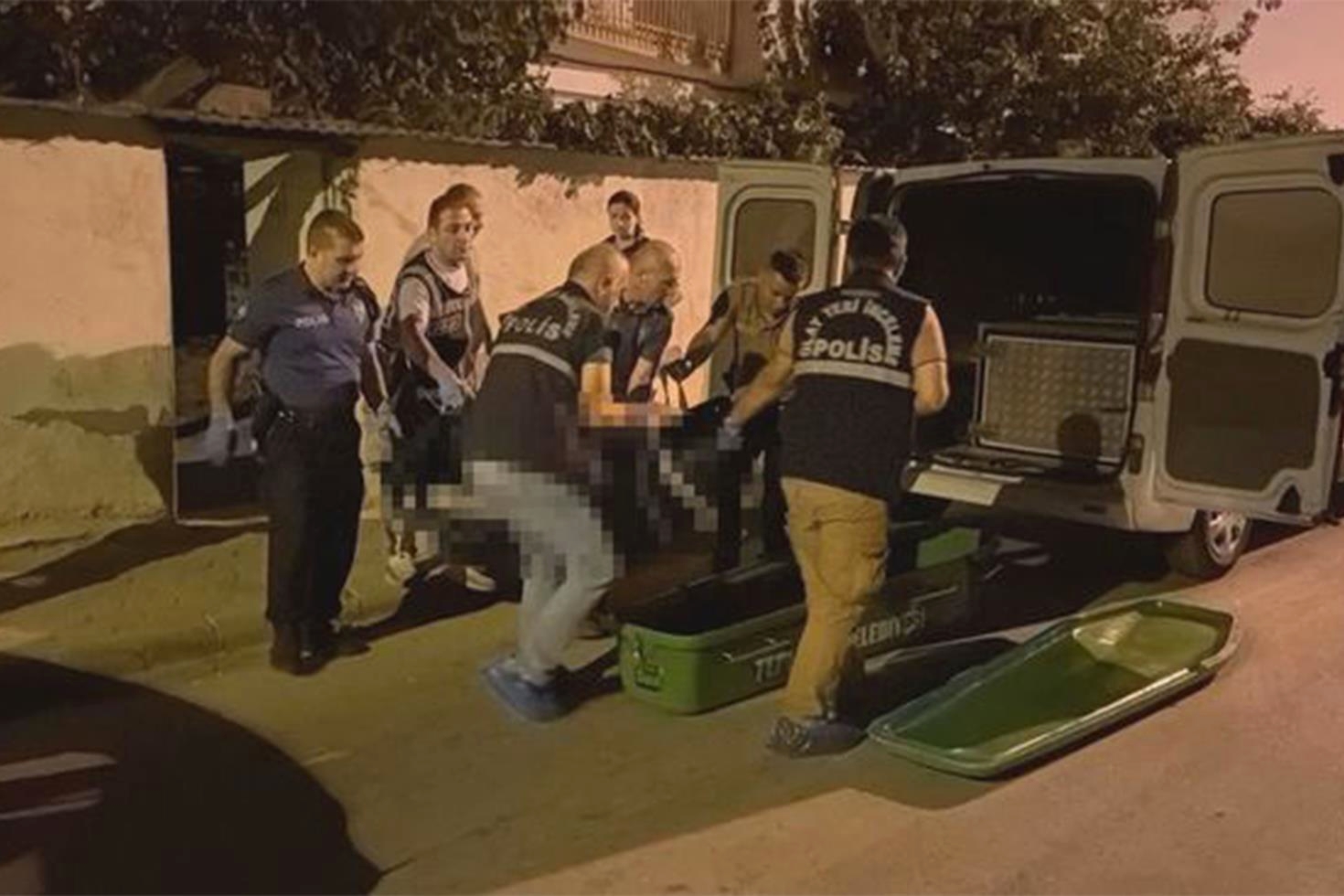 Eskişehir’de arkadaş kavgası kanlı bitti: Cinayet bıçağı çöp konteynerinden çıktı
