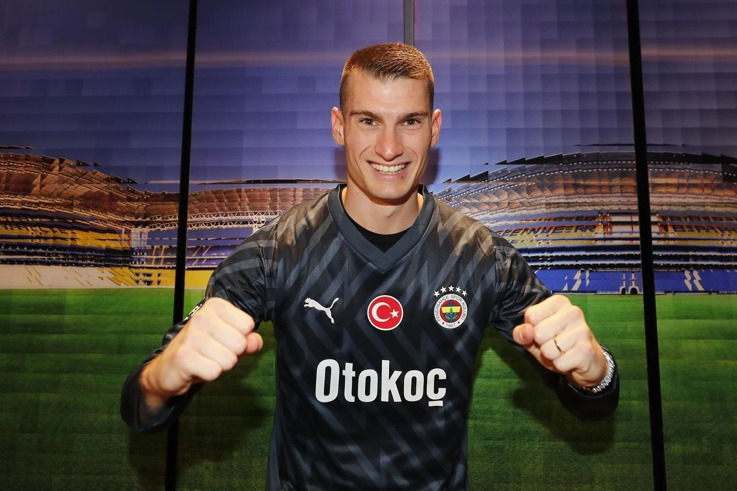 Fenerbahçe ile Barcelona anlaştı! Livakovic para kazandırarak gidiyor