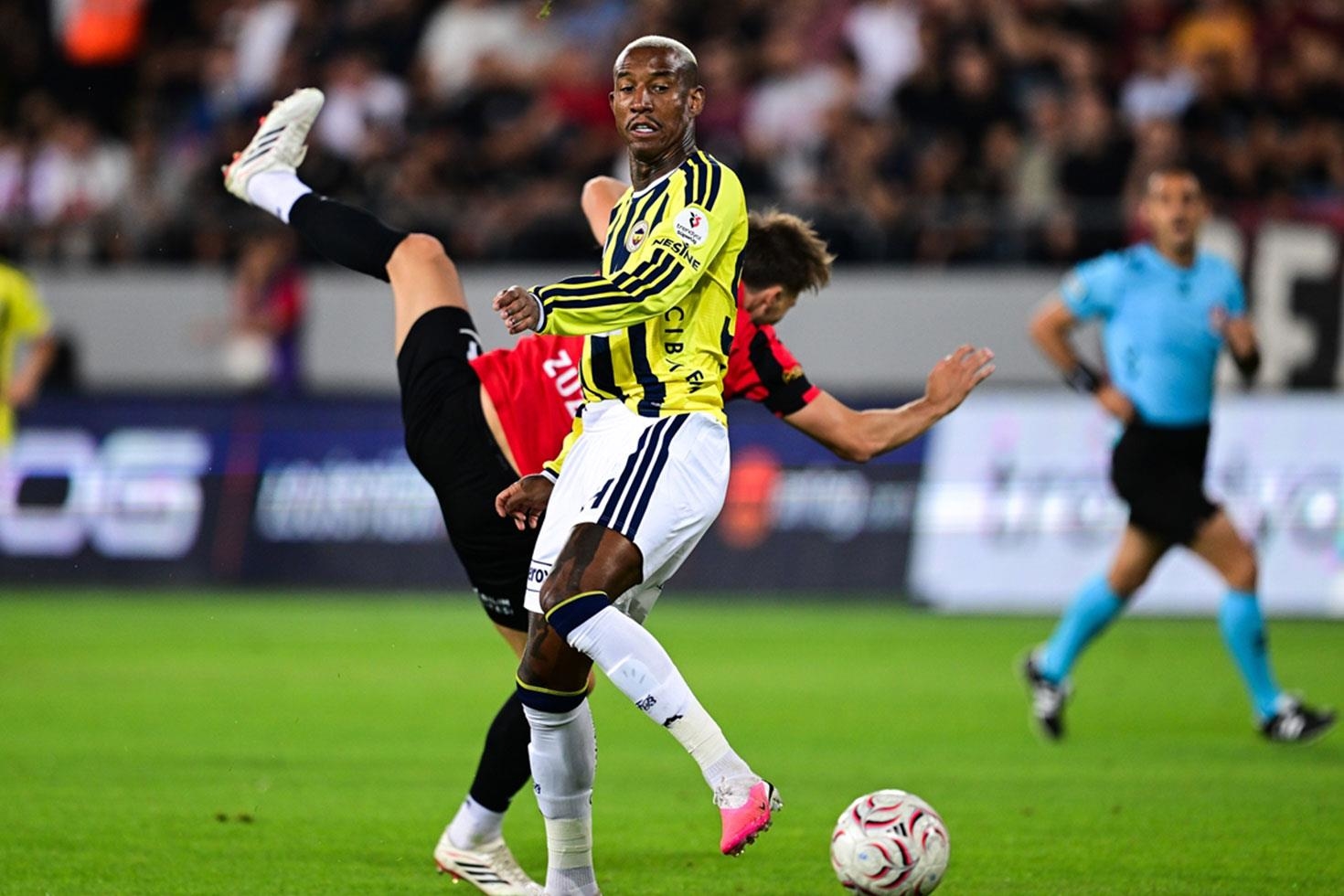 Fransızlardan Fenerbahçe’yi kızdıracak manşet