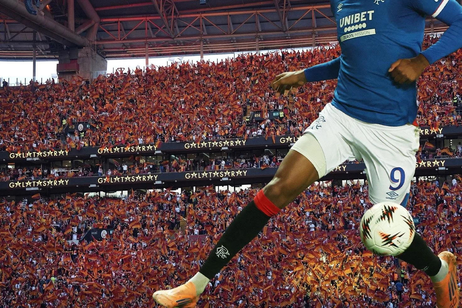 Galatasaray’ın istediği yıldızın ön çapraz bağları koptu