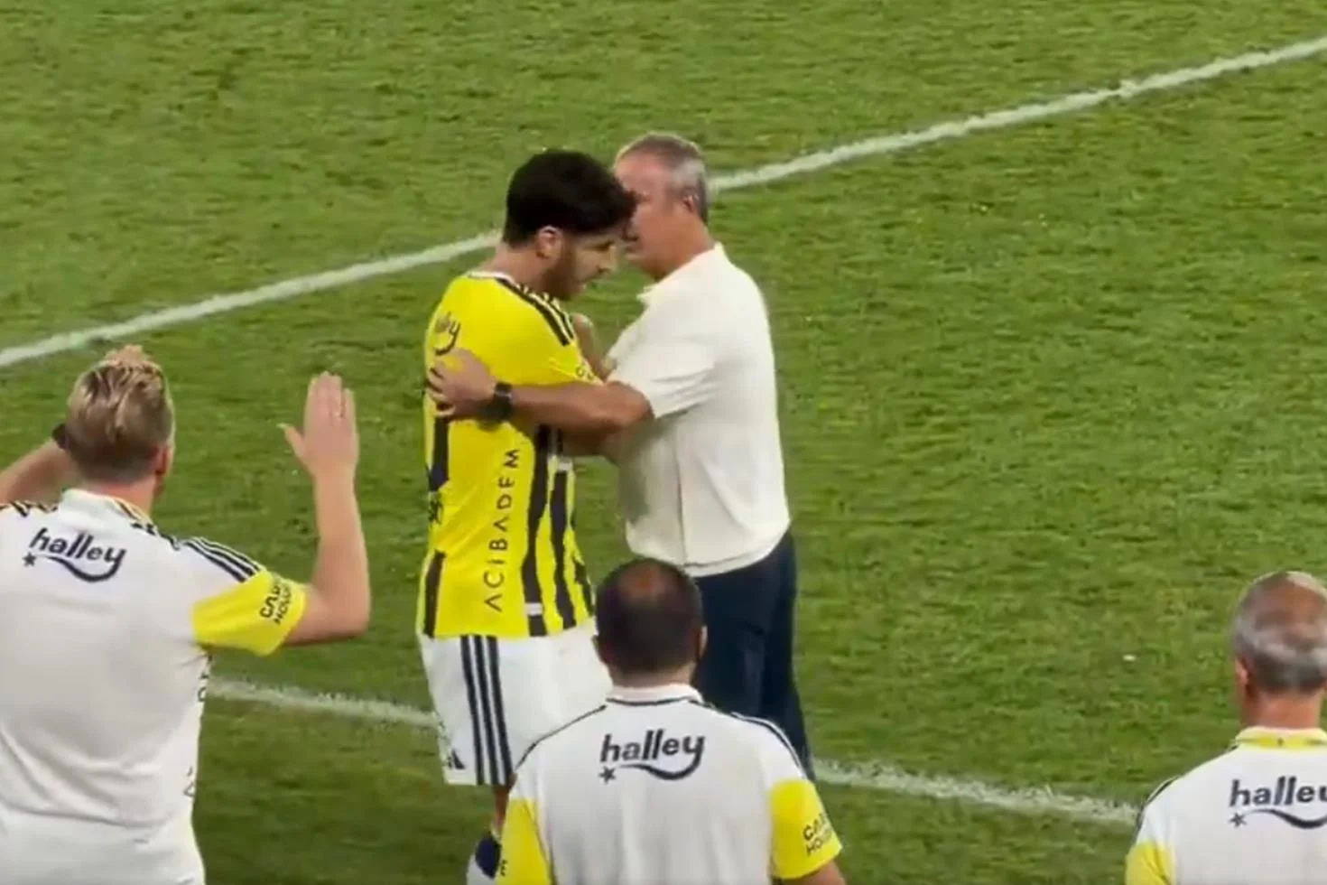 Galibiyetin önüne geçen görüntü! İsmail Kartal kollarını açtı ama…
