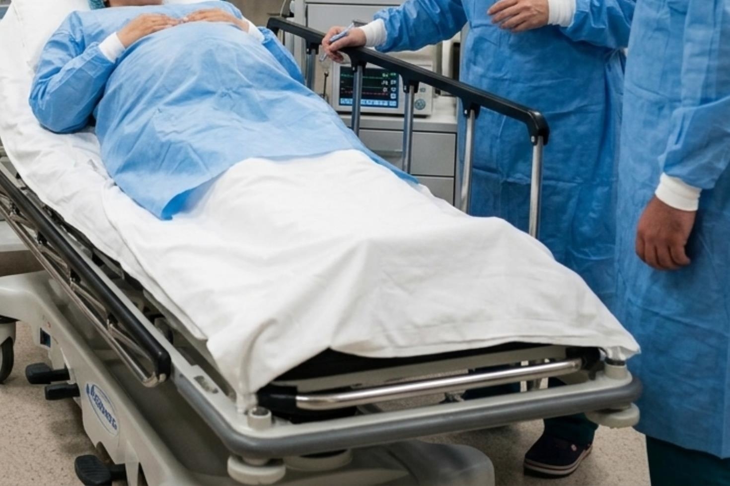 Karnından çıkan şey doktorları dehşete düşürdü! Tam 13 kilo