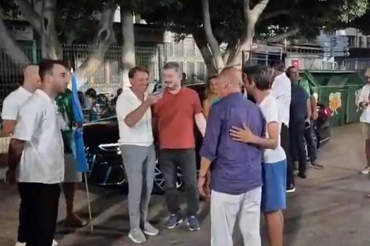 Goruntudeki Ismi Tanimayan Yok Tek Cumlesiyle Kahkahaya Bogdu 20170525 62 Jpg