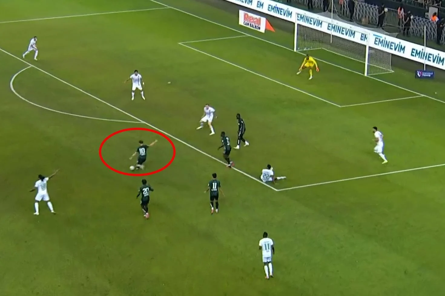 Berkan Kutlu’dan Amedspor’a karşı şık gol