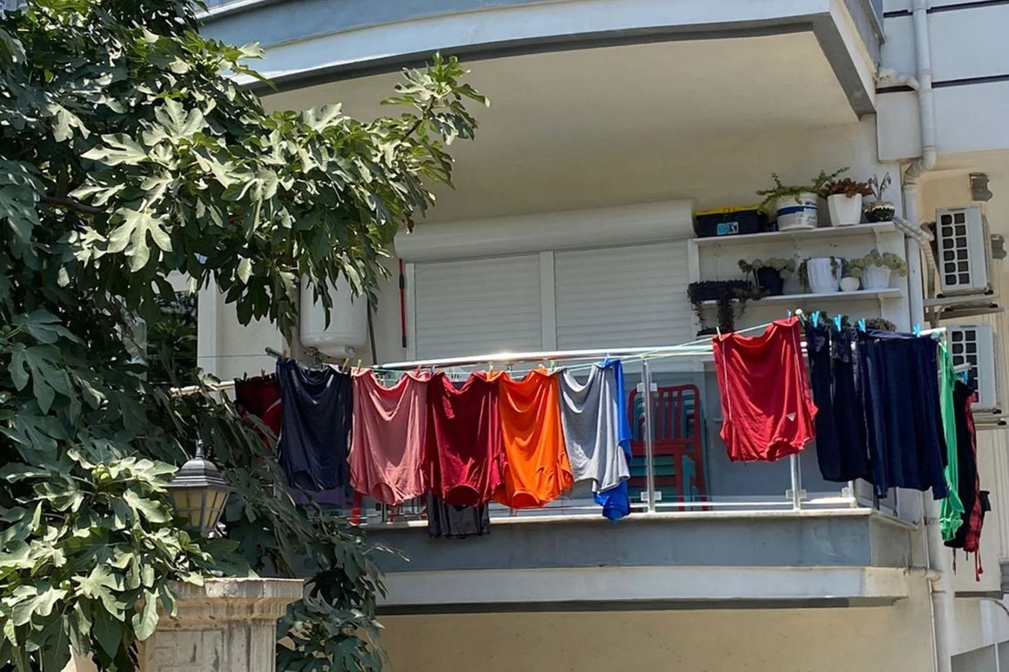 Yargıtay’dan milyonları ilgilendiren karar! Balkonunda çamaşır asanlar dikkat