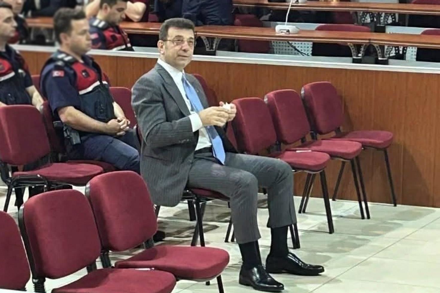 Iddia Hayli Vahim Mahkemede Imamoglunun Sus Pus Oldugu An 20161472 64 Jpg
