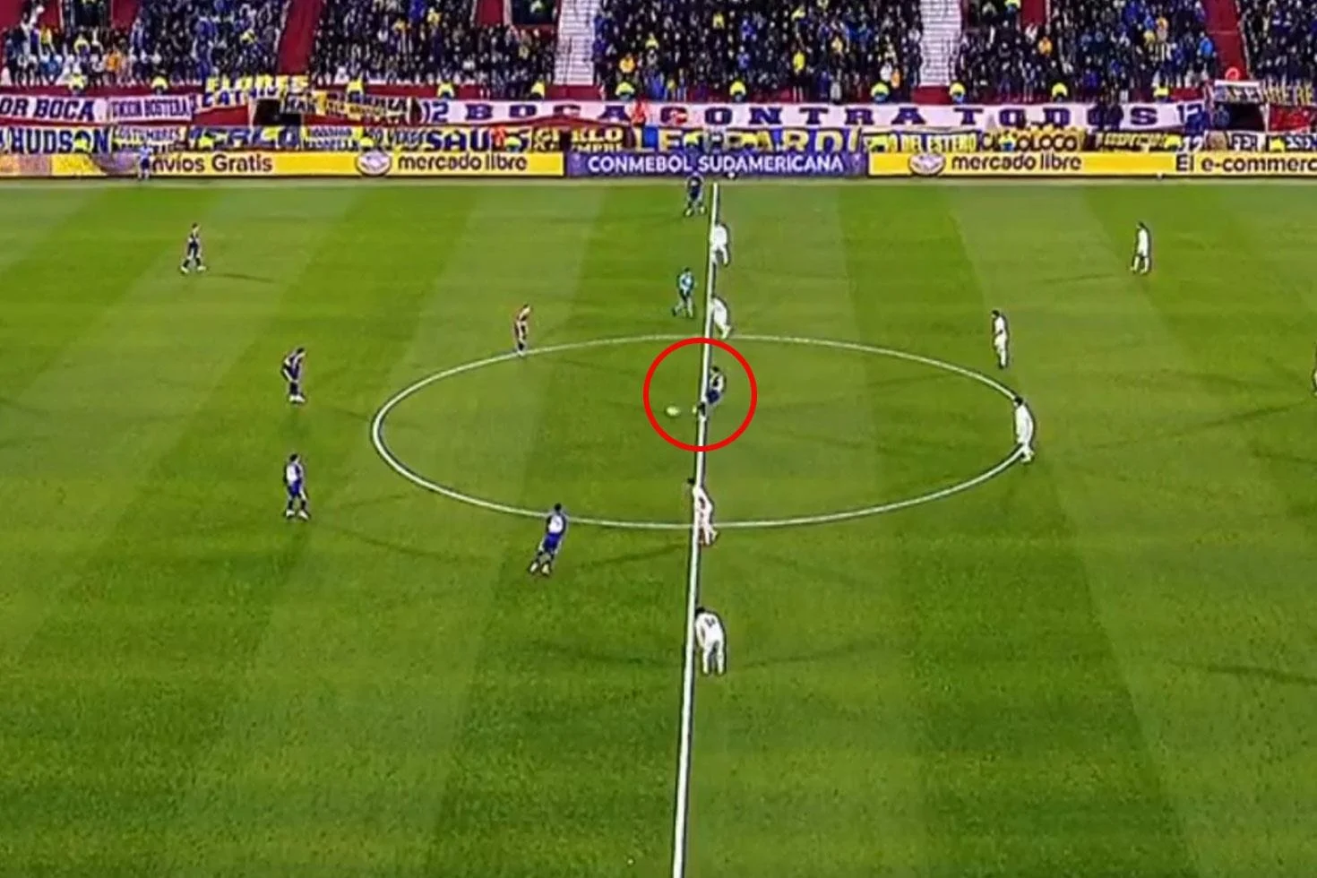Kimse fark etmedi! Boca Juniors-Recoleta maçında inanılmaz hata