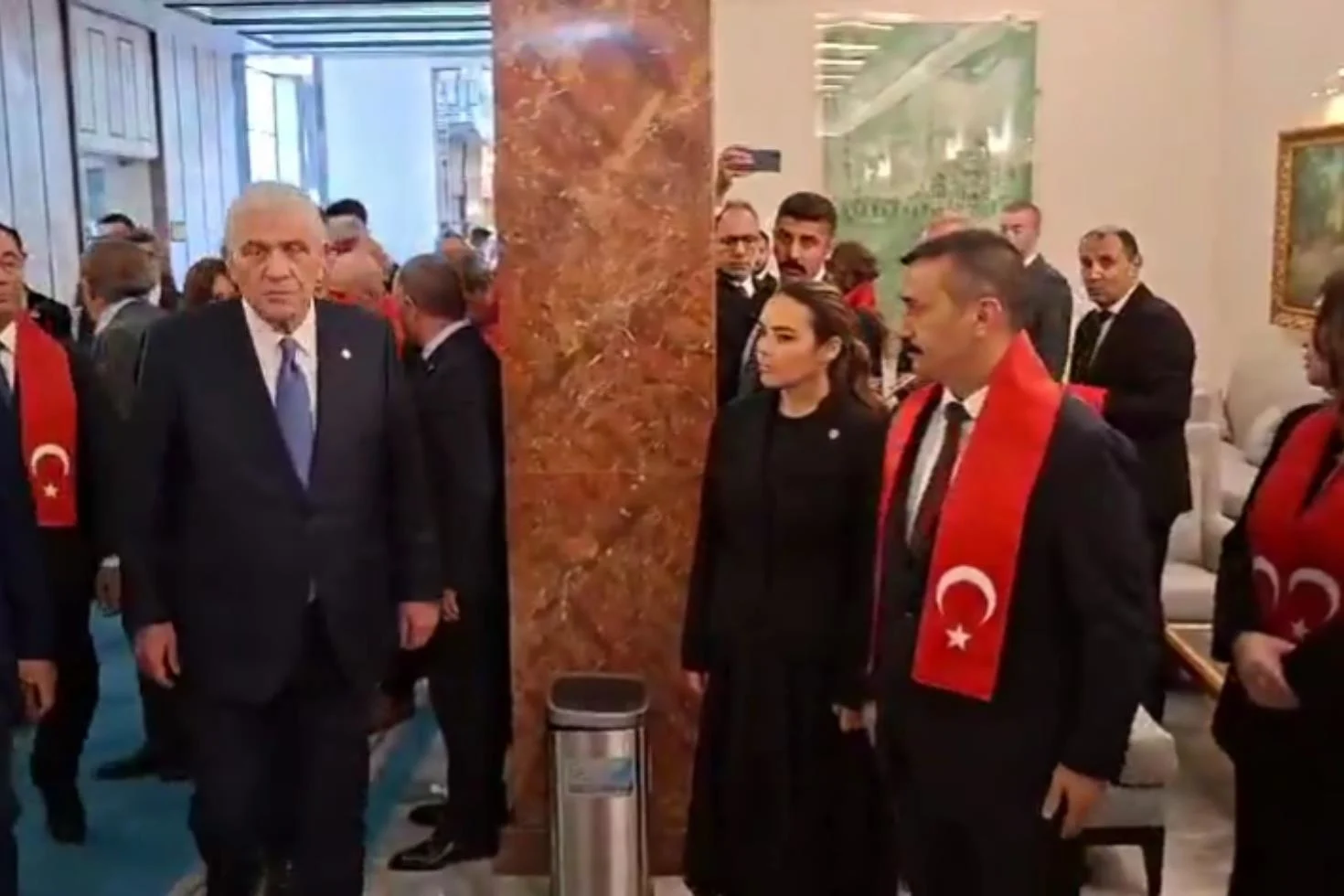 Iyi Partililer Genel Kurula Boyle Geldi 20132094 34 Jpg