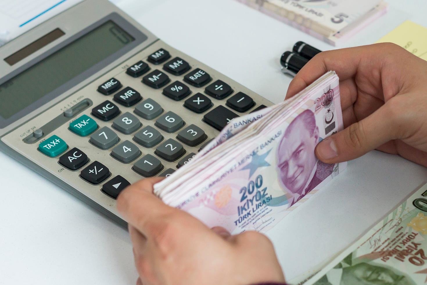 Kredi limitlerinde yeni dönem! BDDK üst sınırları aşağı çekti