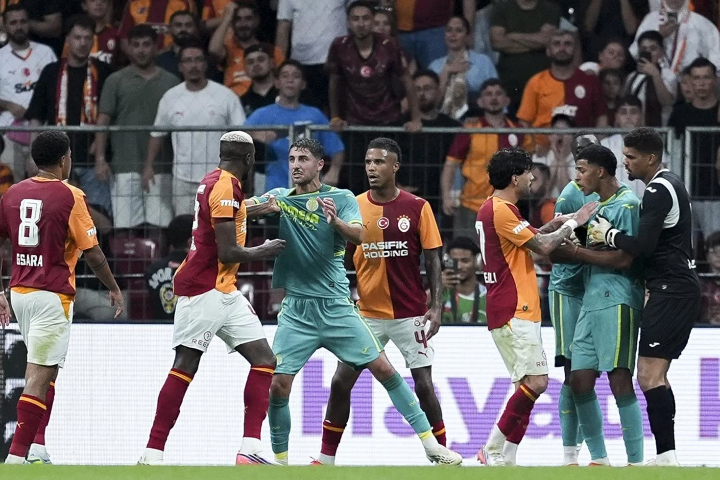Galatasaray’a Villarreal ile hazırlık maçında “kırmızı kart” şoku