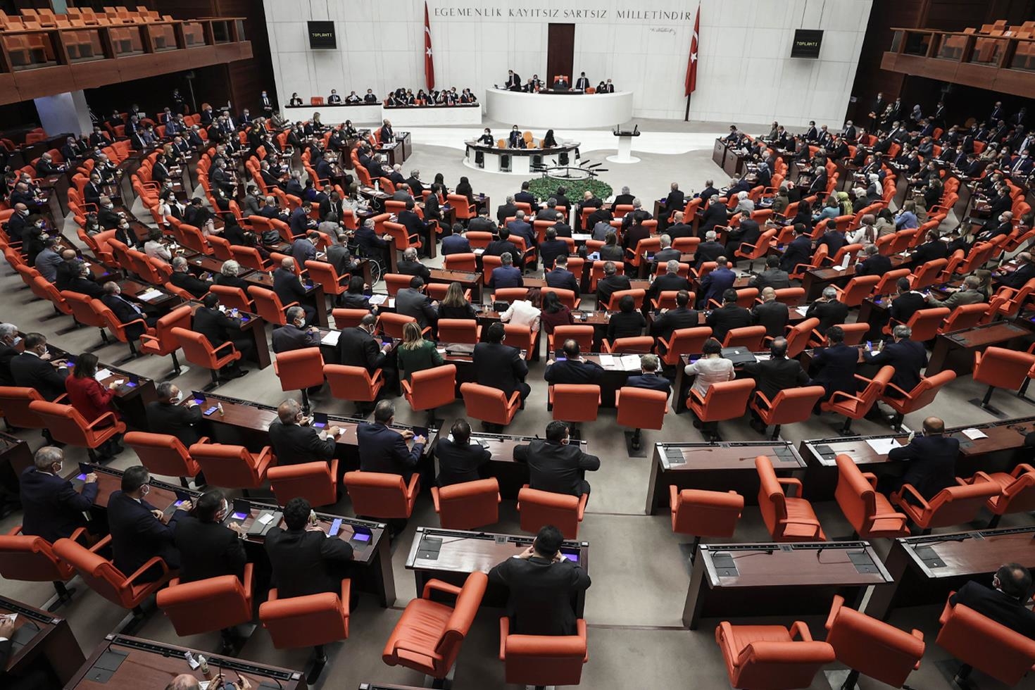Meclise “İstanbul kışlık, Ankara yazlık başkent olsun” başvurusu