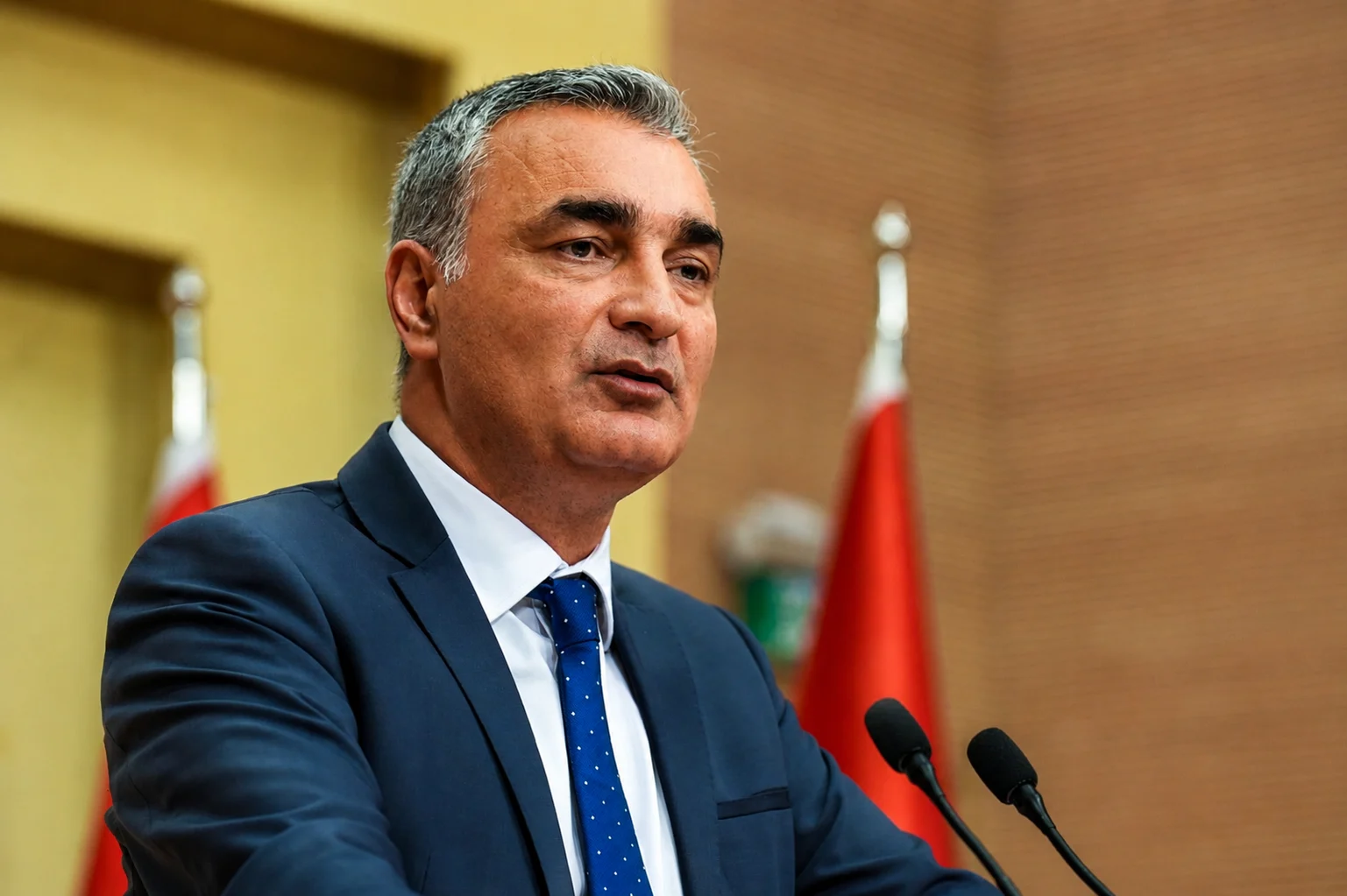 Mendereste Sandik Kapandi Chp Yeni Parti Kavgasi Basladi 20153344 37 Jpg