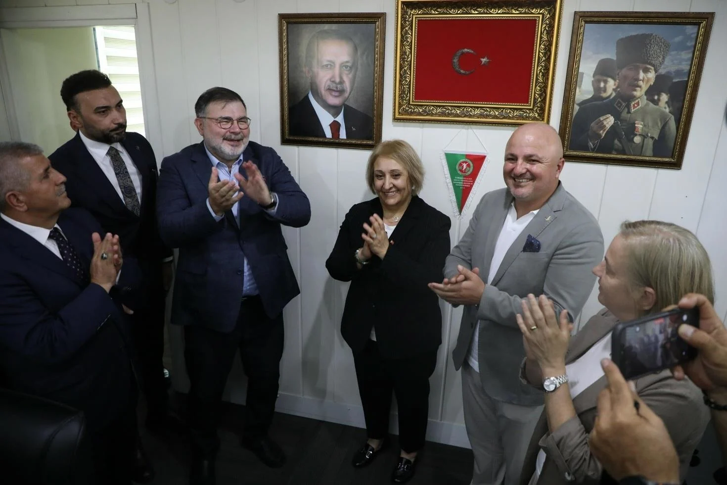 Menderes’te yeni dönem: Başkan vekili Asuman Şen görevi devraldı