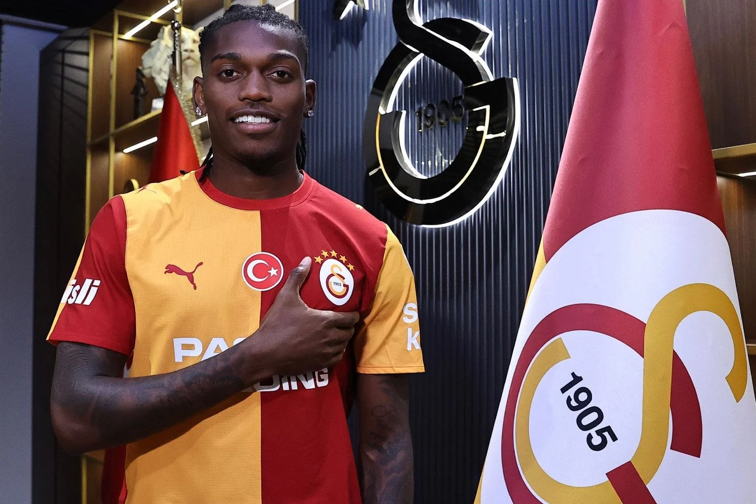 Gardi transferdeki bilinmeyeni açıkladı: Meğerse Leao’ya Galatasaray dışında…