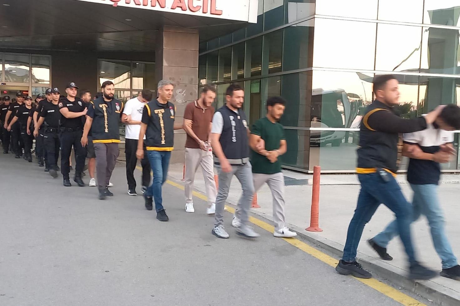 Manisa’da para aklama çarkı deşifre oldu: Tam 300 milyonluk para trafiği belirlendi