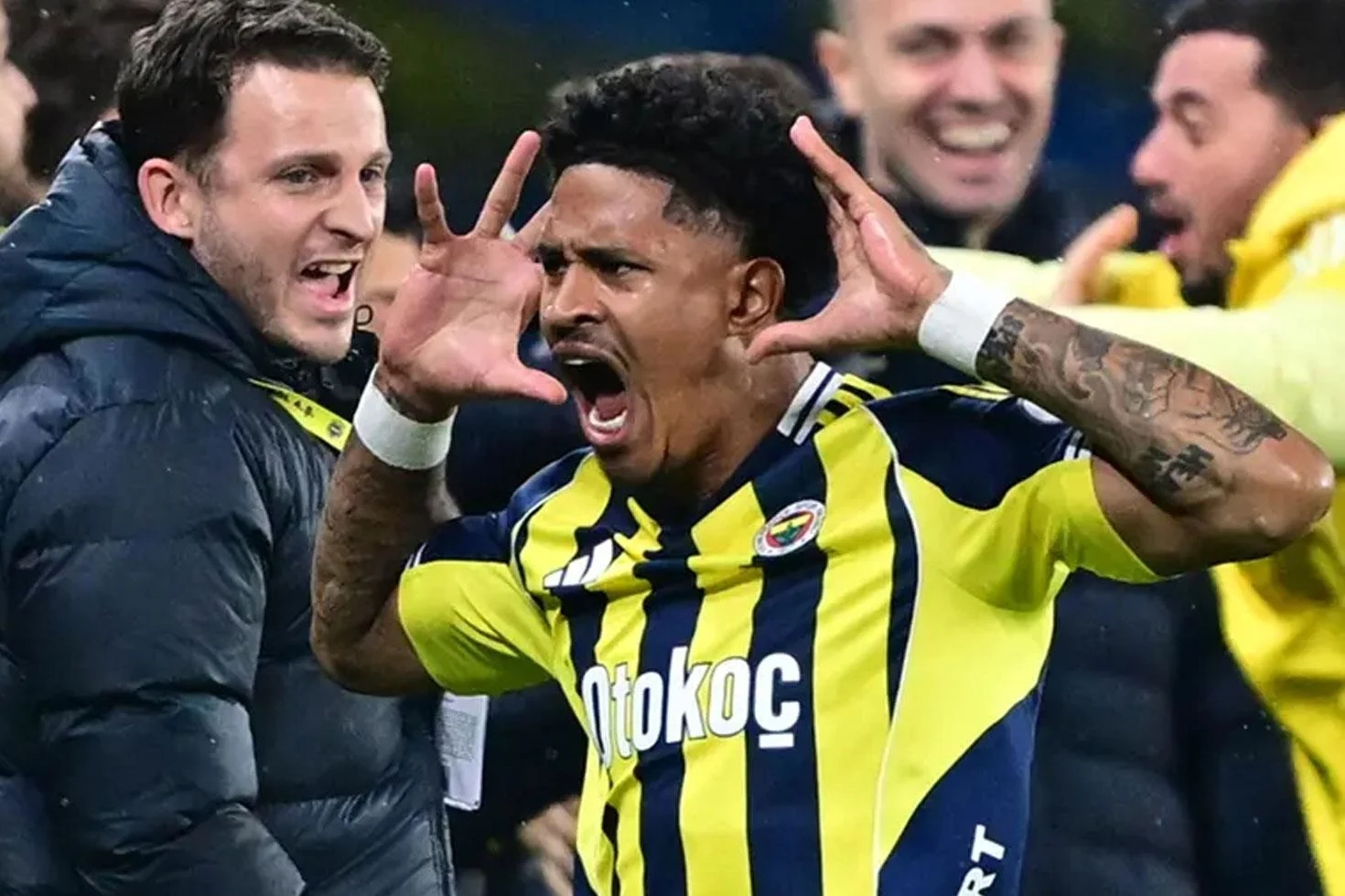 Oosterwolde Roma’yı yakmaya gidiyor! İşte Fenerbahçe’nin kasasına girecek para