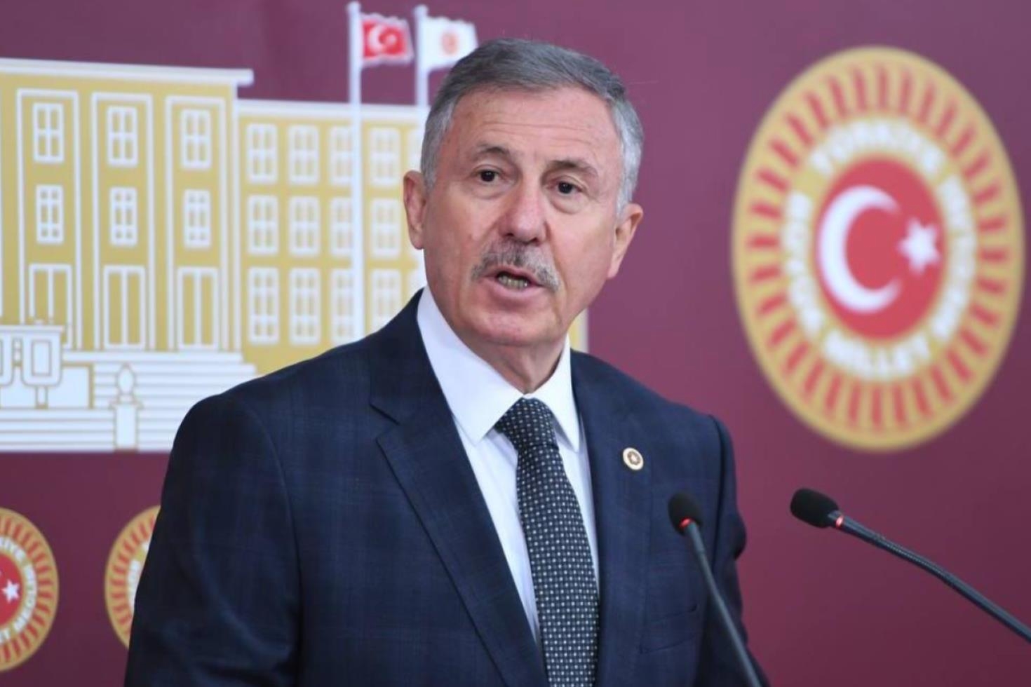 Selçuk Özdağ açıkladı: Ak Parti’ye mi geçiyor?