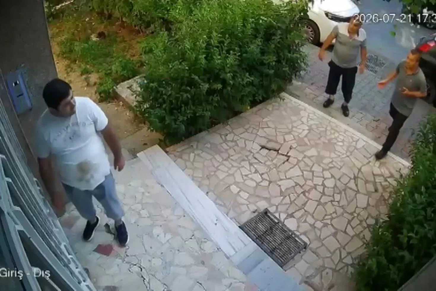Komşularına dehşeti yaşattı: Takıntılı olduğu kadının annesini bıçakladı! İlk vukuatı da değilmiş