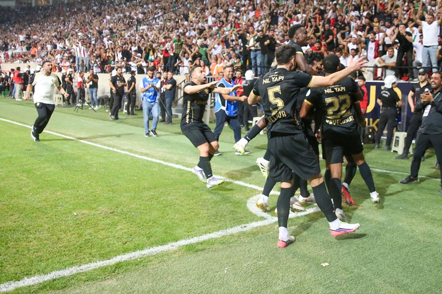 Amedspor, Trabzonspor’u 90’da devirdi