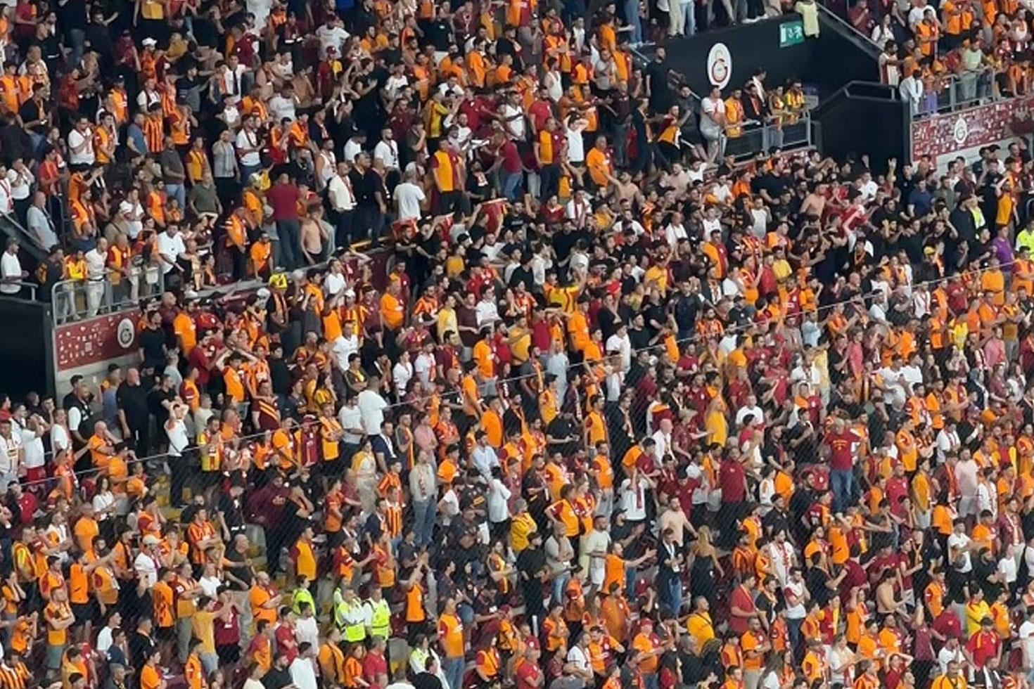 Transfer Yapamayan Galatasarayda Ayrilik Kafasina Koydu Gidiyor 20147469 44 Jpg