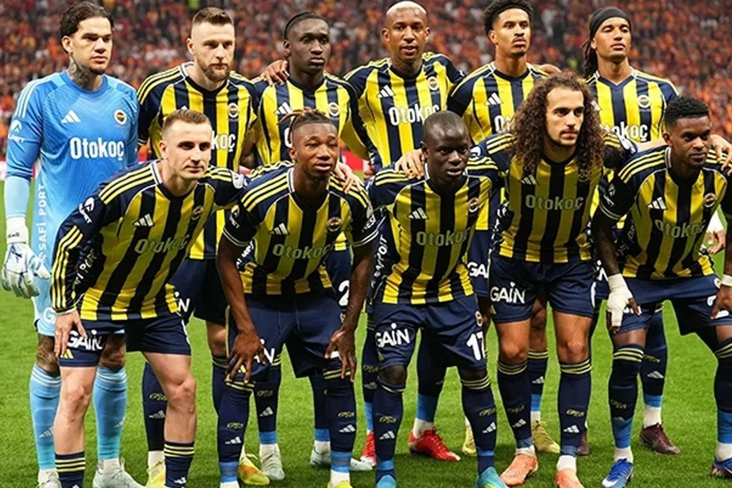 Transferde rota değişti! Yıldız isim Fenerbahçe’de kalıyor