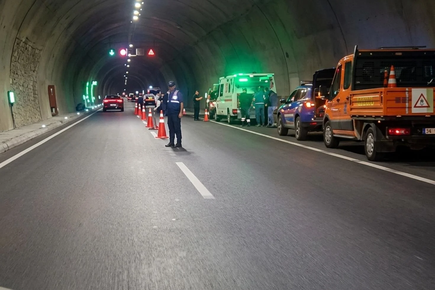 Tünelde can pazarı: Yaşlı çift feci şekilde can verdi