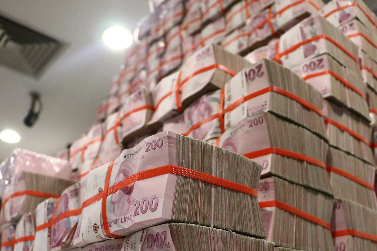 Turkiyenin Iki Dev Kurulusu Satiliyor Biri 11 Milyar Tl 20131544 11 Jpg