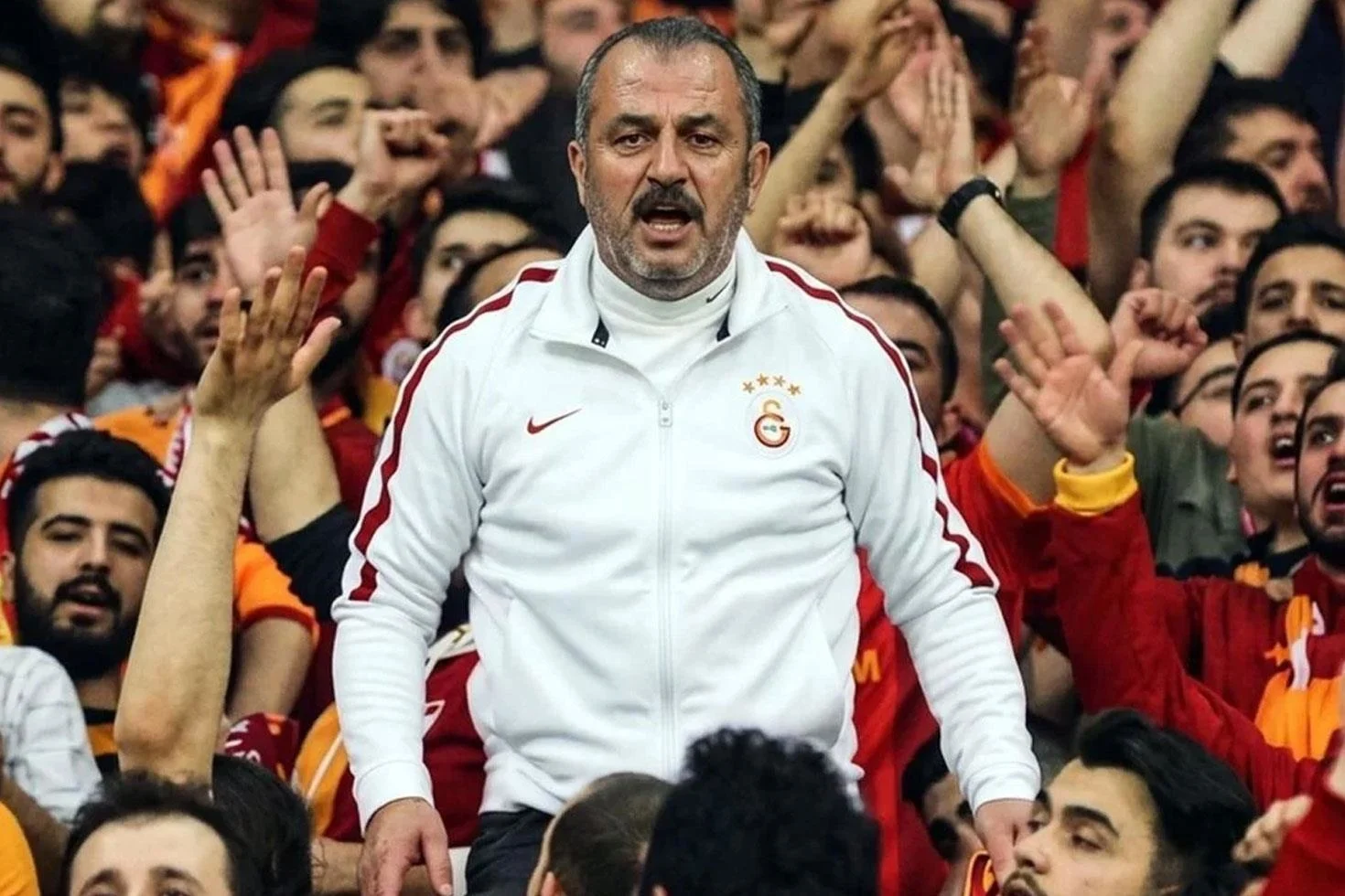 Ultraaslan Liderinin Evinden Neler Cikti Neler 20132101 85 Jpg