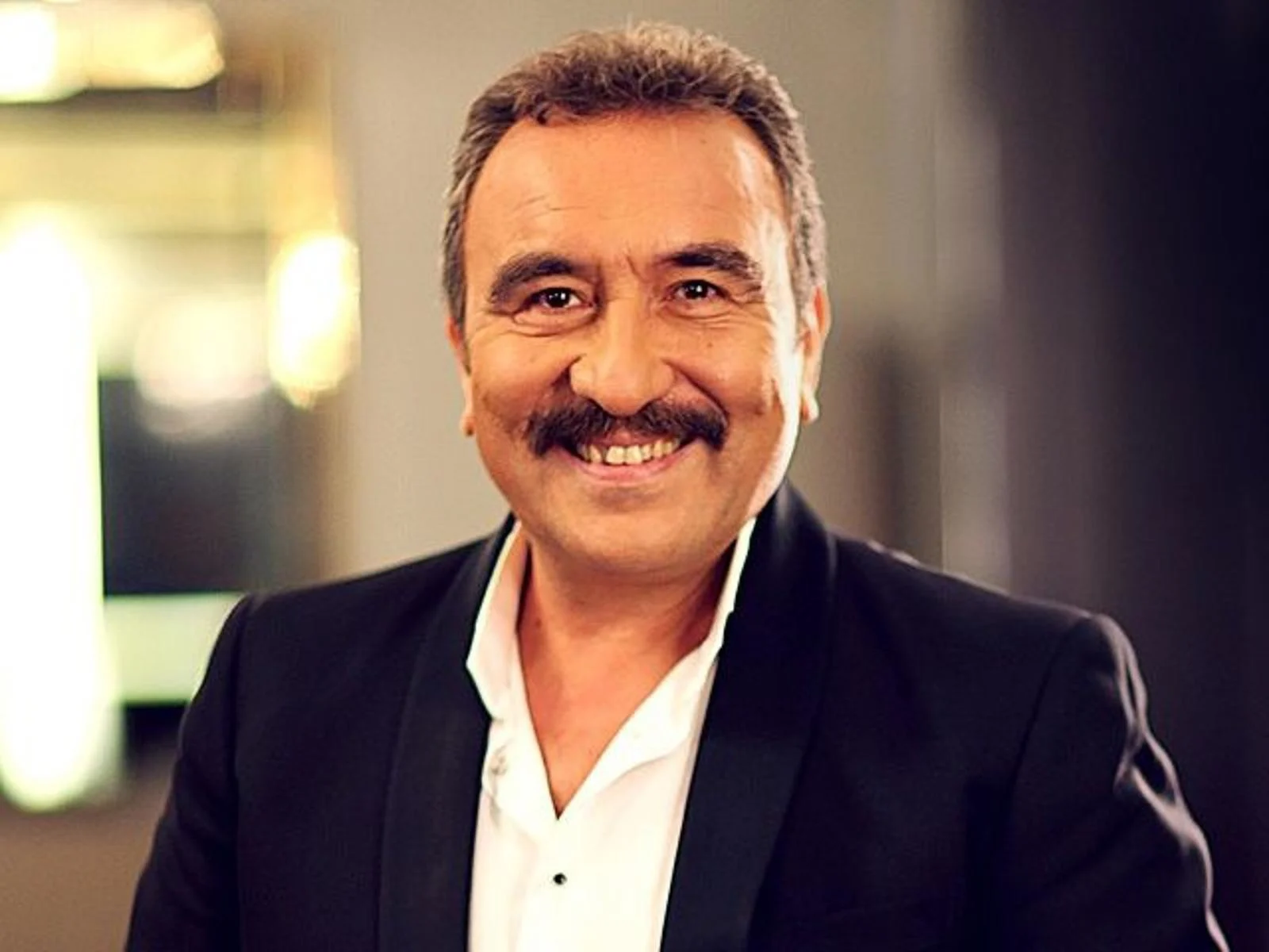 Ümit Besen’e “para hırsı” tepkisi! Kızı sessizliğini bozdu