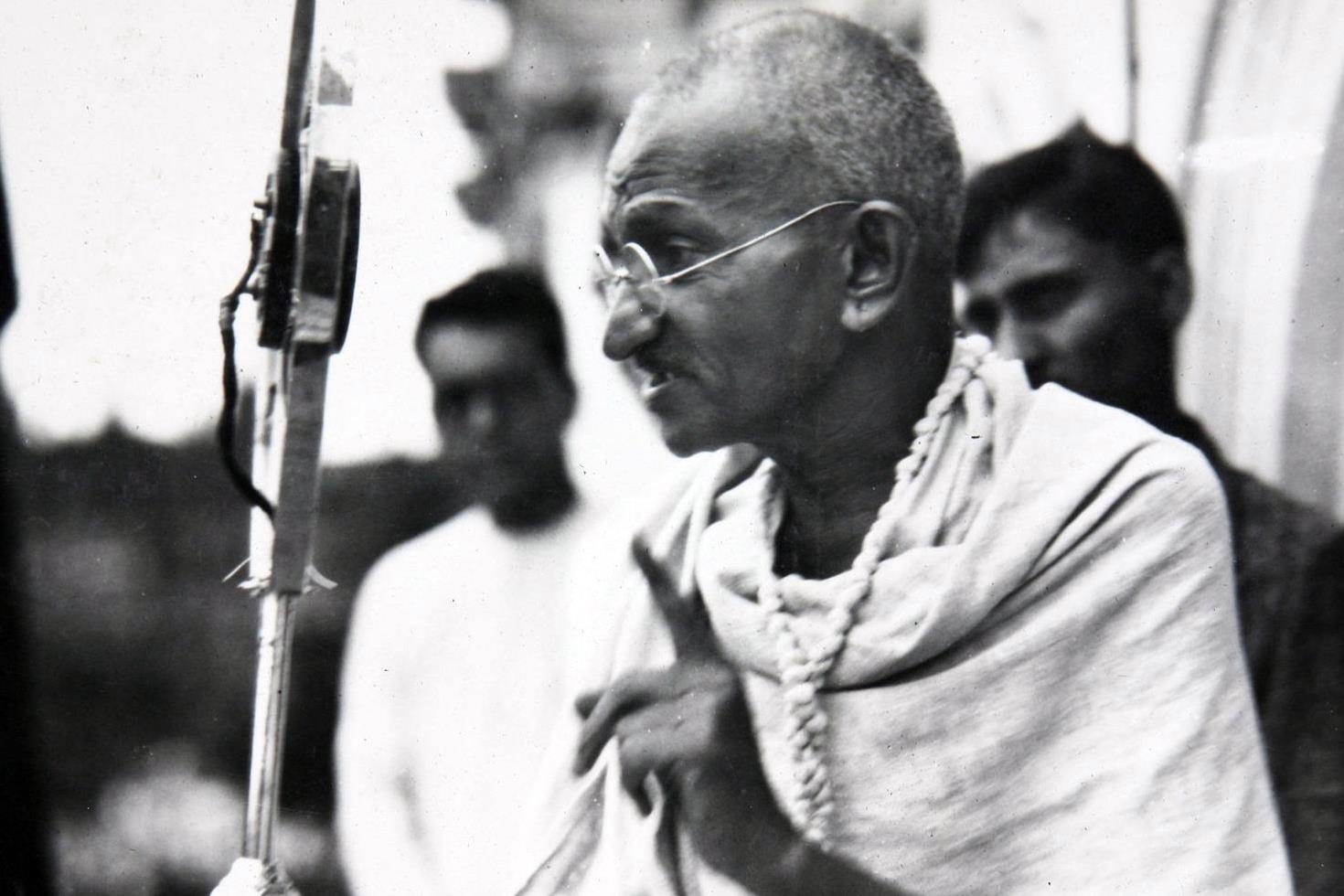 Gandhi’nin el yazısı notları 1,7 milyon dolara satıldı