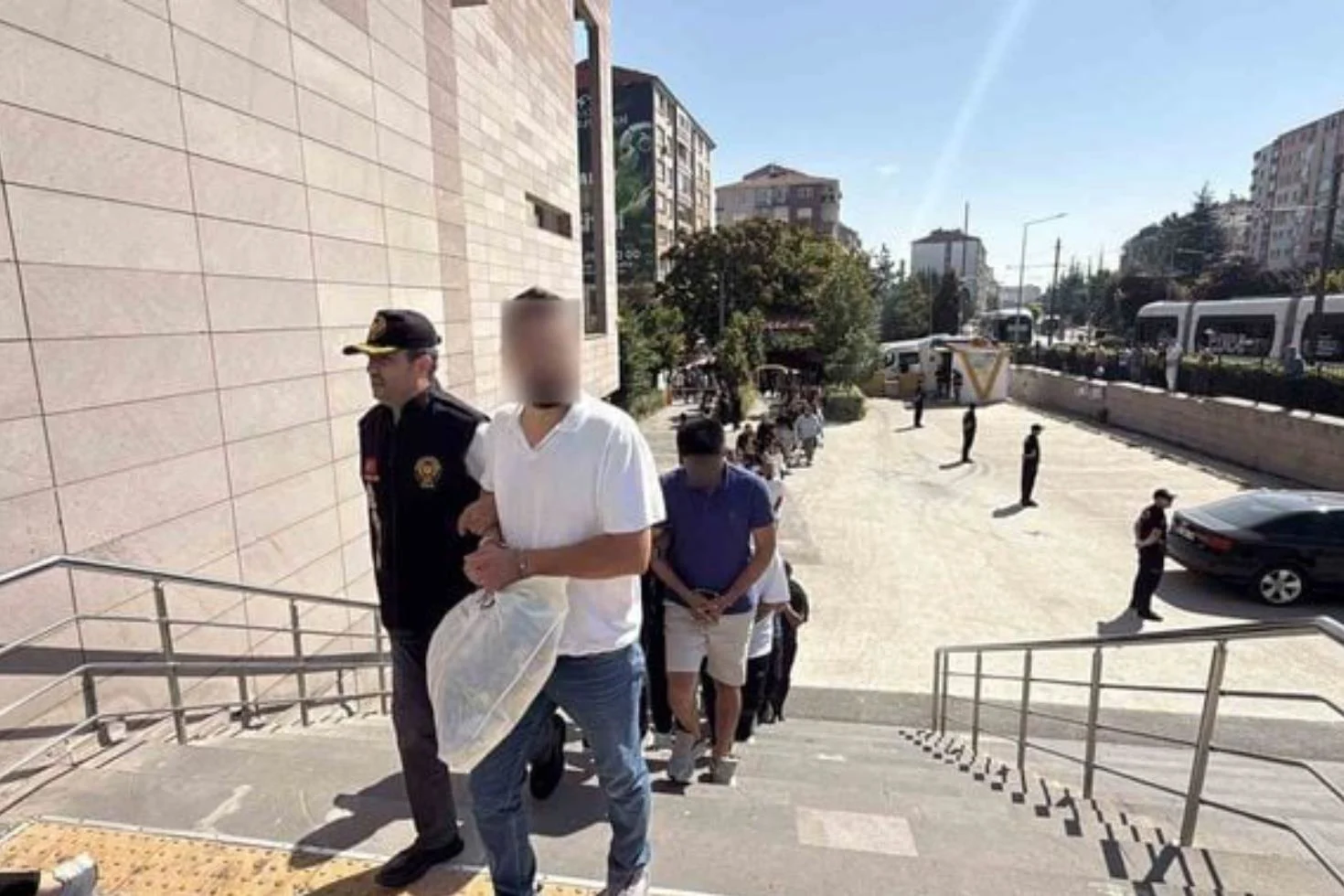 Modem çetesinin yöntemi ifşa oldu: 116 milyonluk vurguna böyle imza attılar