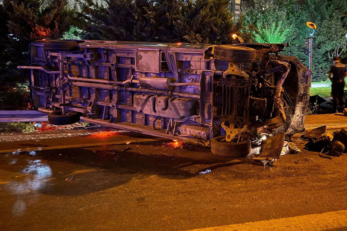 Esenler’de makas atan minibüs zincirleme kazaya neden oldu: 1 ölü, 5 yaralı