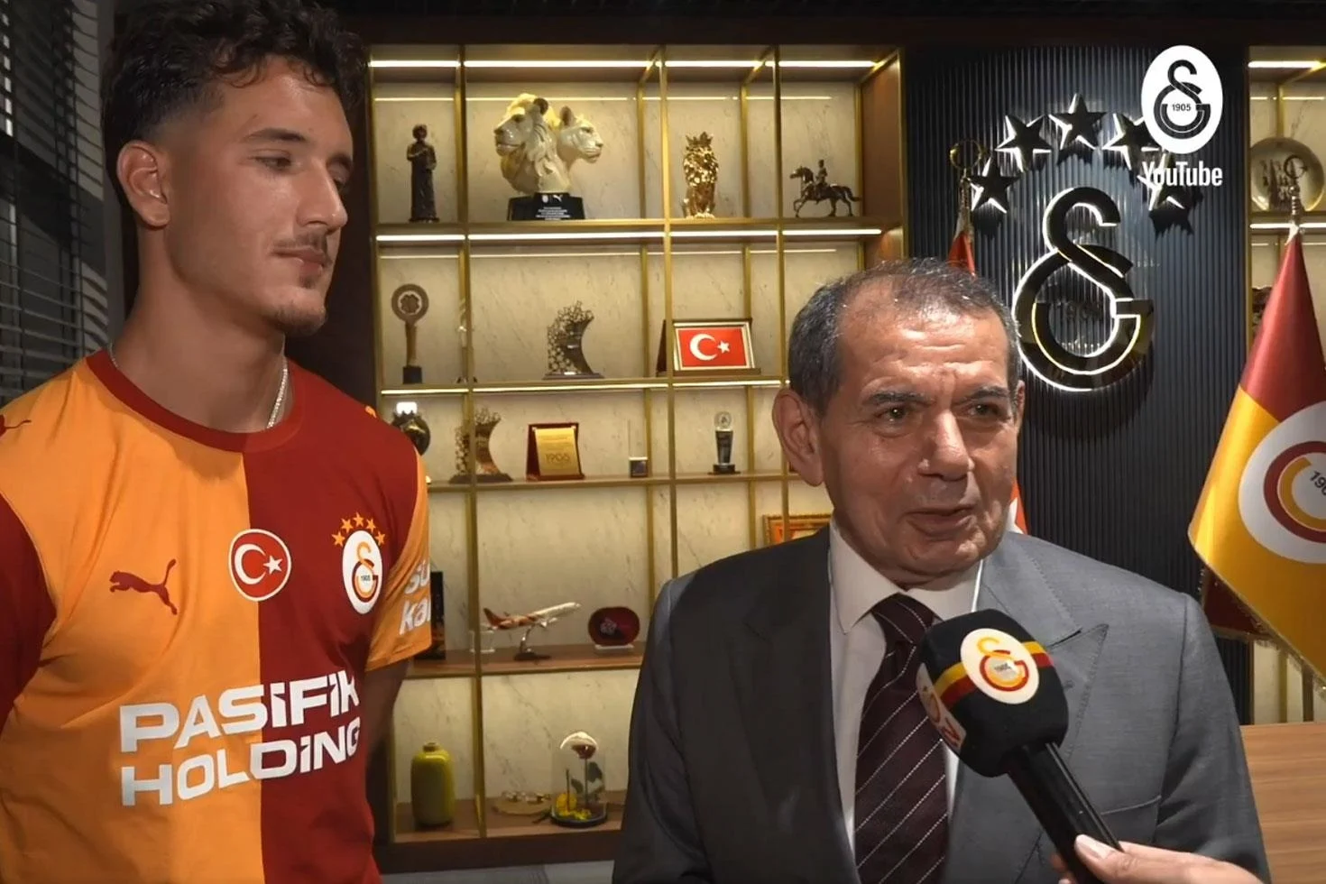 Daha Ilk Gunden Yaptigi Olay Oldu Baskanin Yaninda Hos Degil 20199270 86 Jpg